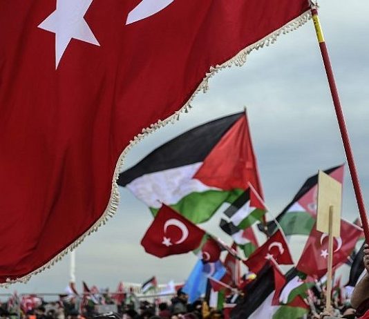 Filistin’i Türkiye ve İran desteklediğini açıkladı.