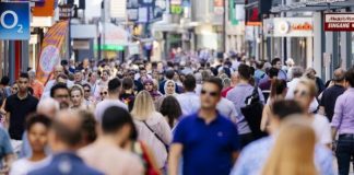 En az intihar edenler Türkler ve Yunanlar