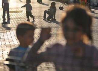 Koronavirüsün de etkisiyle milyonlarca kız çocuğu risk altında