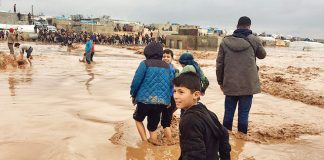 114 ülkeden üçte birinin sığınmacıları aşılama planının dışında tutuyor!