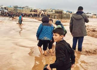 114 ülkeden üçte birinin sığınmacıları aşılama planının dışında tutuyor!