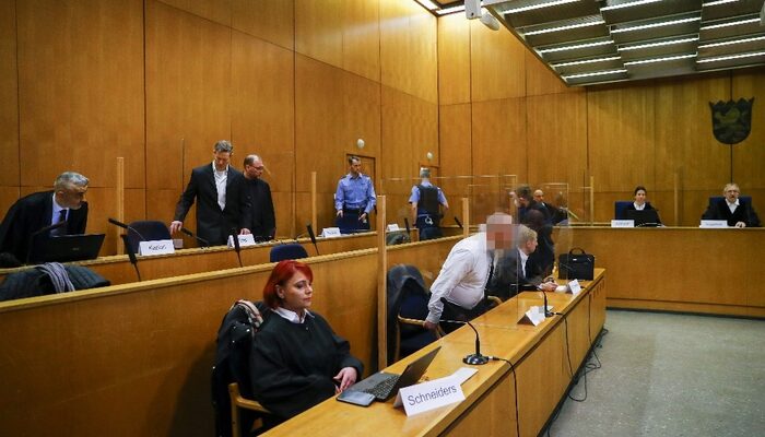 Almanya’da Vali Lübcke’yi öldüren Irkçı katile ömür boyu hapis cezası.