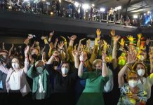 Genç seçmenlerin kitle partilerinden uzaklaşması sürüyor.