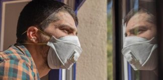 Baden-Württemberg führt Maskenpflicht ein